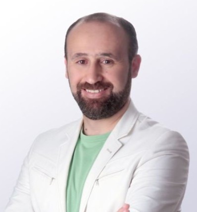 المستشار الأسري والنفسي أحمد عبدالله
